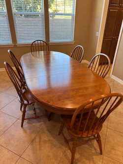 Traditional Hardwood Dining Set – Table & 6 Chairs