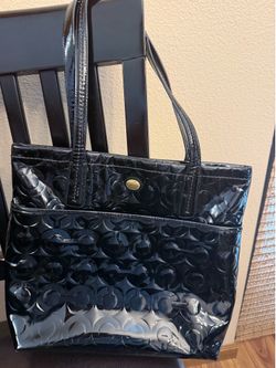 Authentic Coach Peyton Embossed Patent Leather Tote – Style F26901
