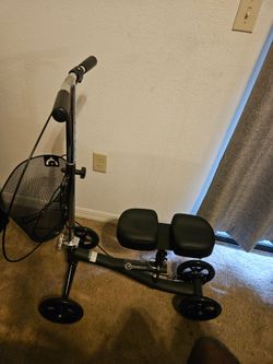 Roscoe Knee Scooter with Basket