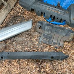 2015 Xterra Oem Bumper And Skid Plate 