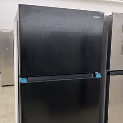 Top Freezer Refrigerator By WINIA 