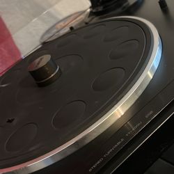 Yamaha Analog Turntable