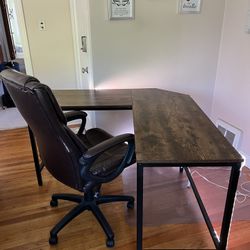 Corner backlit desk and office chair