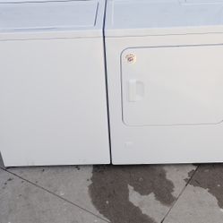 Whirlpool Washer And Dryer Works Great 