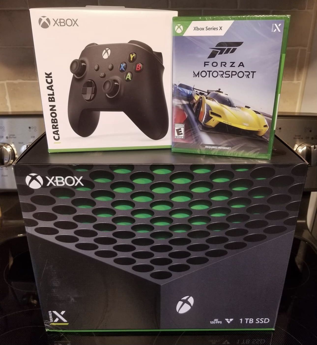 Xbox Series X 1 TB SSD With 2 Controllers & Forza 