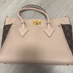 Louis Vuitton On My Side MM (Real)