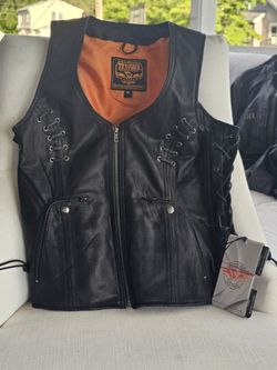 Woman's Leather Vest