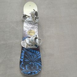 Roxy Women’s  154 Snowboard With Bindings