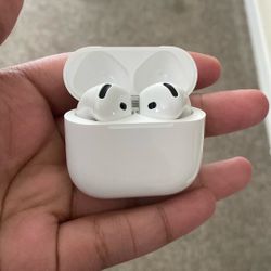 AirPods Pro’s 