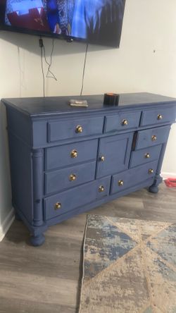 huge dresser needs to be repainted