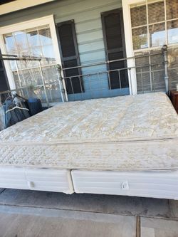King Size Metal Frame With Headboard    Make Offer To Take Today