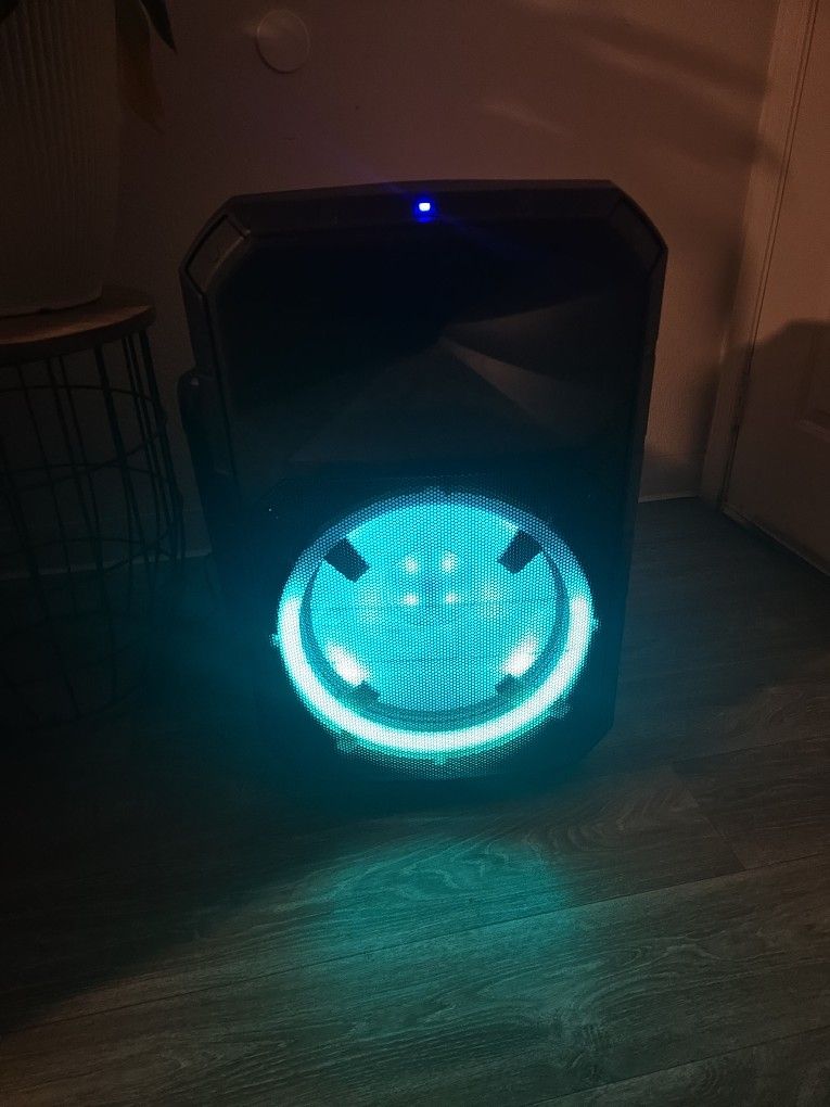 Ion 15 Inch Blue Tooth Speaker Boom Box