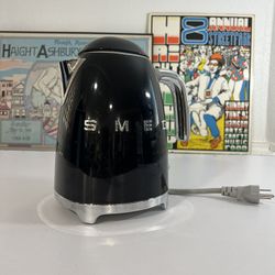 SMEG Retro Electric Kettle