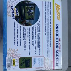 Inflatable projector screen