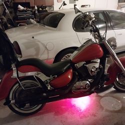 2000 Suzuki Intruder 1500