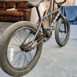 Cult Access 20" BMX