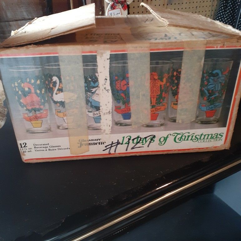 Vintage 12 Days Of Christmas glasses