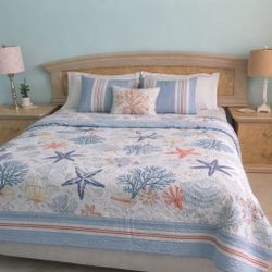 Queen Bedroom Set – Bed + 2 Nightstands + Dresser w/ Mirror (Matching)