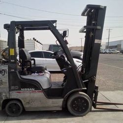 2010 Nissan MCP1F2A25LV Fork Lift