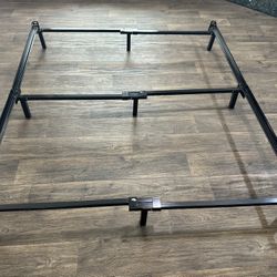 Queen/Full/Twin Size Bed Rails/Frame