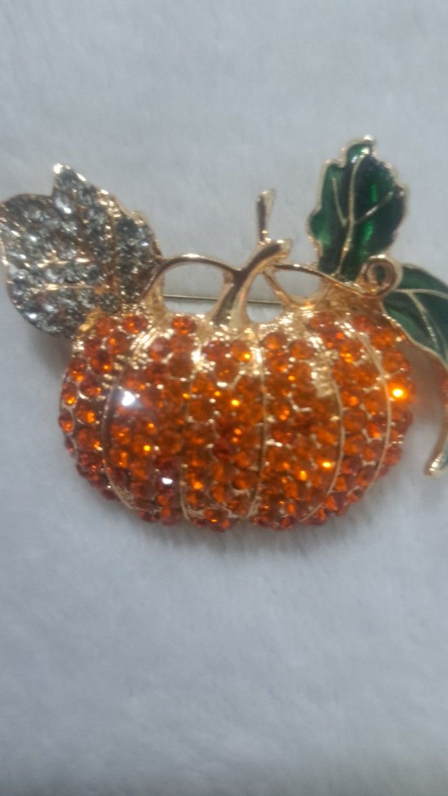 Pumpkin Brooch