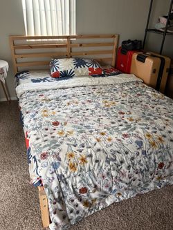 Wood Bed Frame with Slatted Headboard