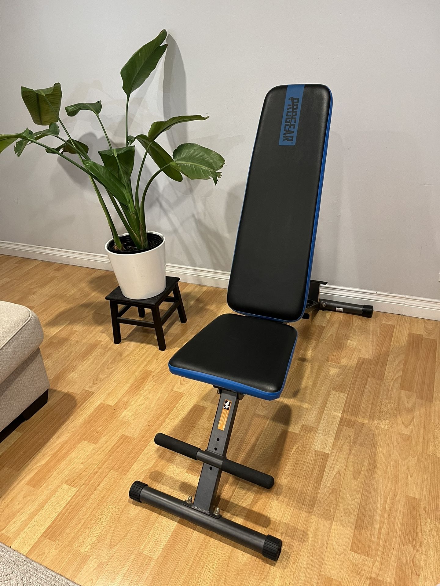 Adjustable Weight Bench (Foldable)