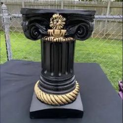 Medium Pedestal Statue 