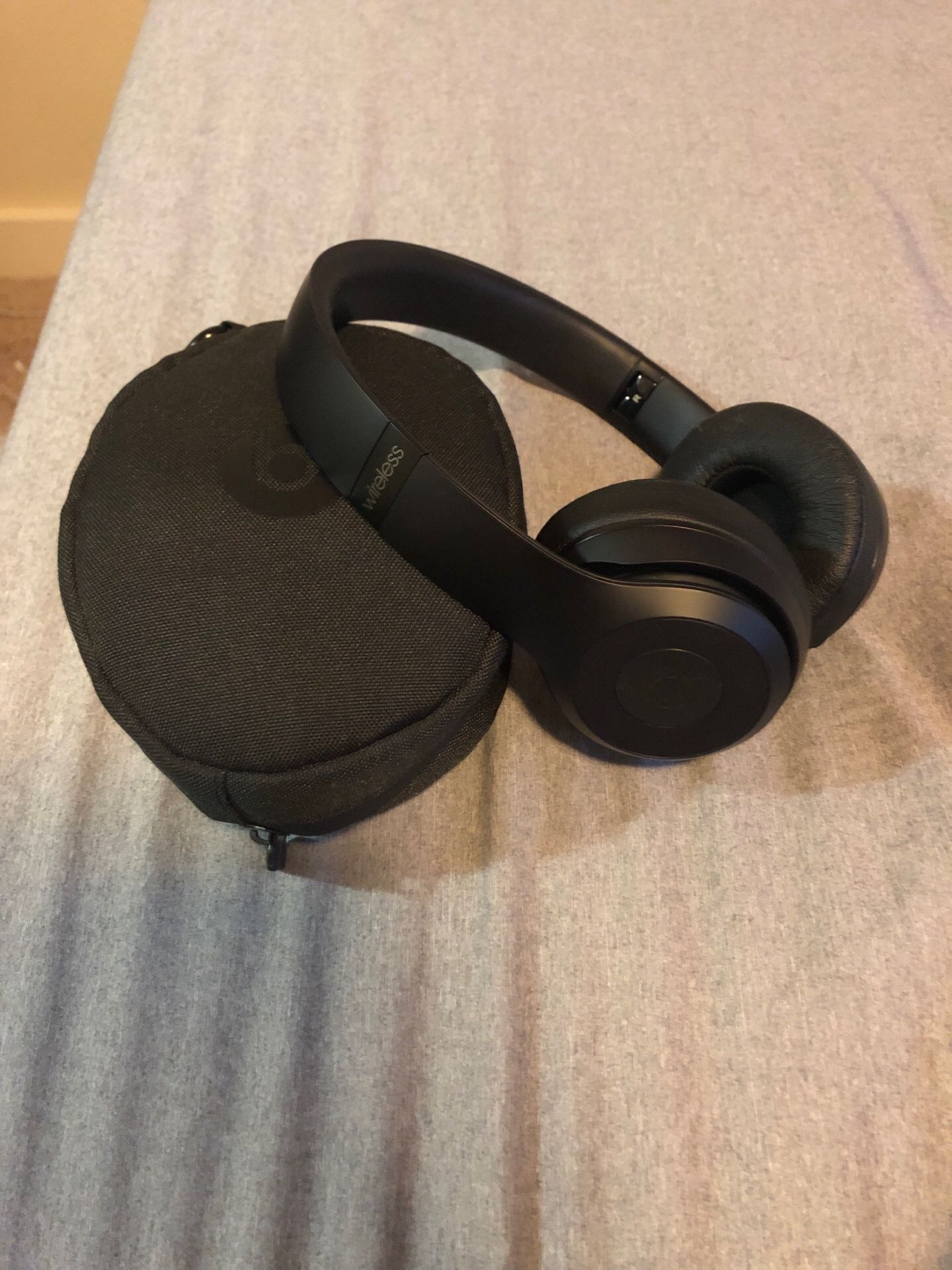 Beats Solo 3 over-ear headphones