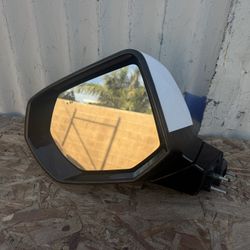 2021-2023-2024 Chevy Tahoe GMC Yukon OEM LH Left Driver Side View Mirror Opt OEM used 