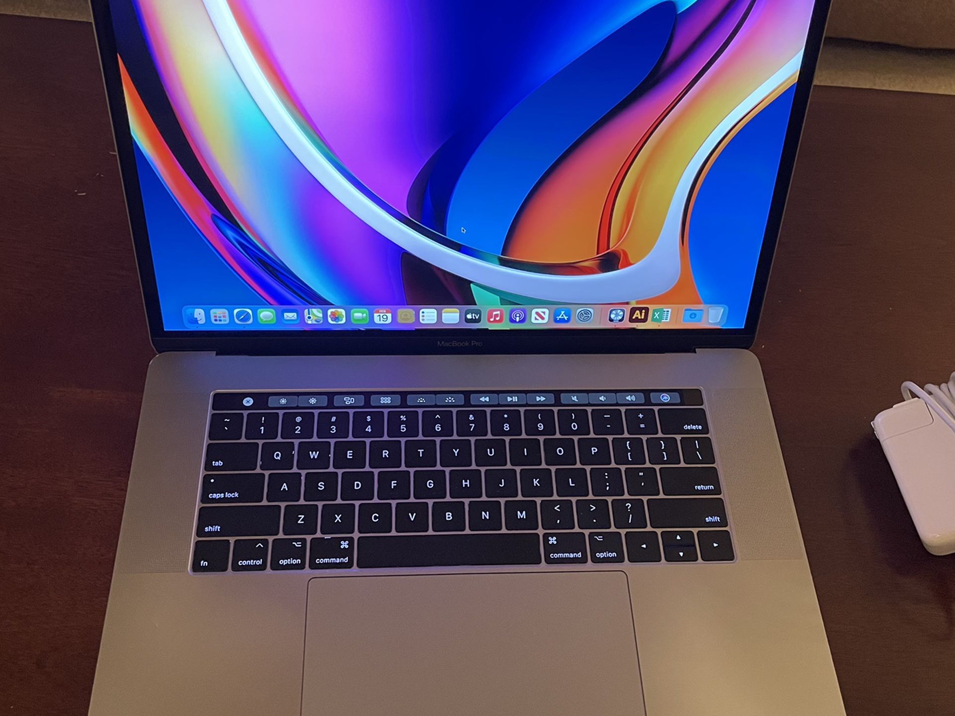 👍🏻2017 MacBook Pro 15”, 2.9ghz i7,16gb Ram,512GB,4gb graphic,Big Sur MacOs