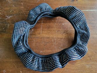 New Auto Bling Steering Wheel Cover
