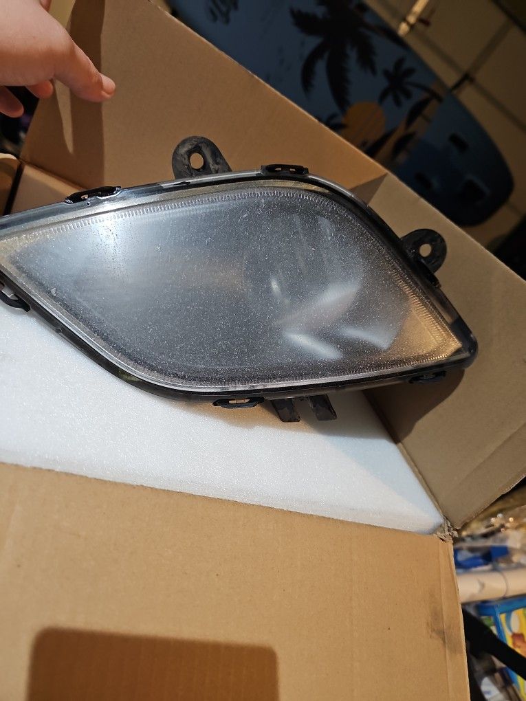 Freightliner Cascadia Fog Light 2018