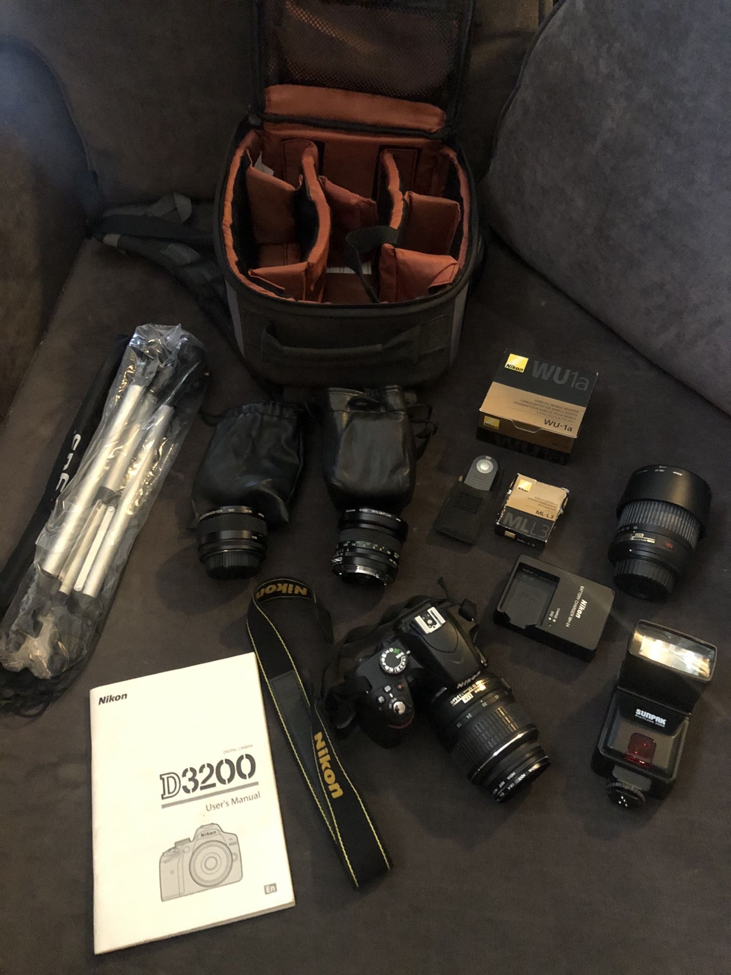 Nikon D3200 SRL Digital Camera w/accessories