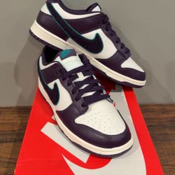 Dunk Low 'Chenille Swoosh - Grand Purple (Mens 9.5)