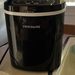 Frigidaire Ice Maker 