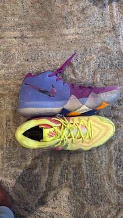 Nike Kyrie 4 Basketball Sneakers