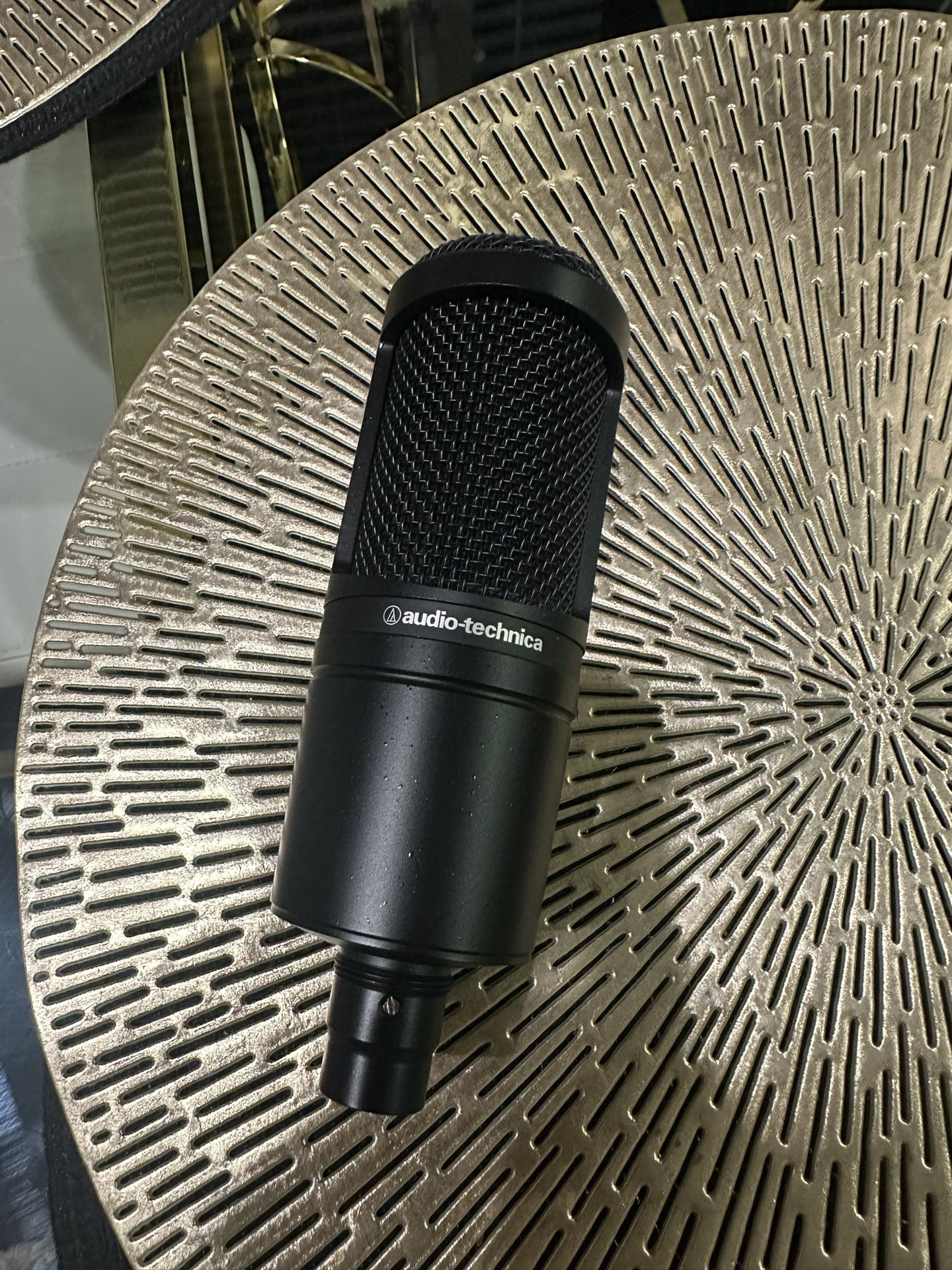🎙️ Pro Studio Recording Bundle – AT2020 Mic + Scarlett 2i2 + ATH-M50x Headphones (White)