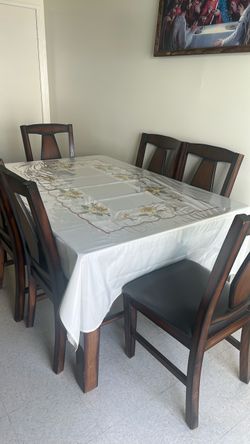 Wood Dining Table with 6 Chairs