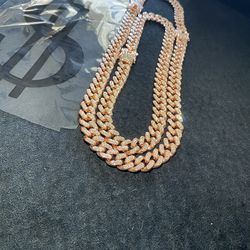 Stackable set for him and her 18 inch and 26 inch pack