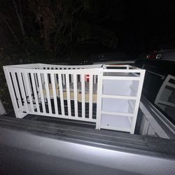 Crib w/ Changing Table + Mattress – Like New (Never Slept In)