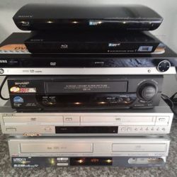 VCR /DVD/ Blu Ray Player/ Nostalgic/Media /Players