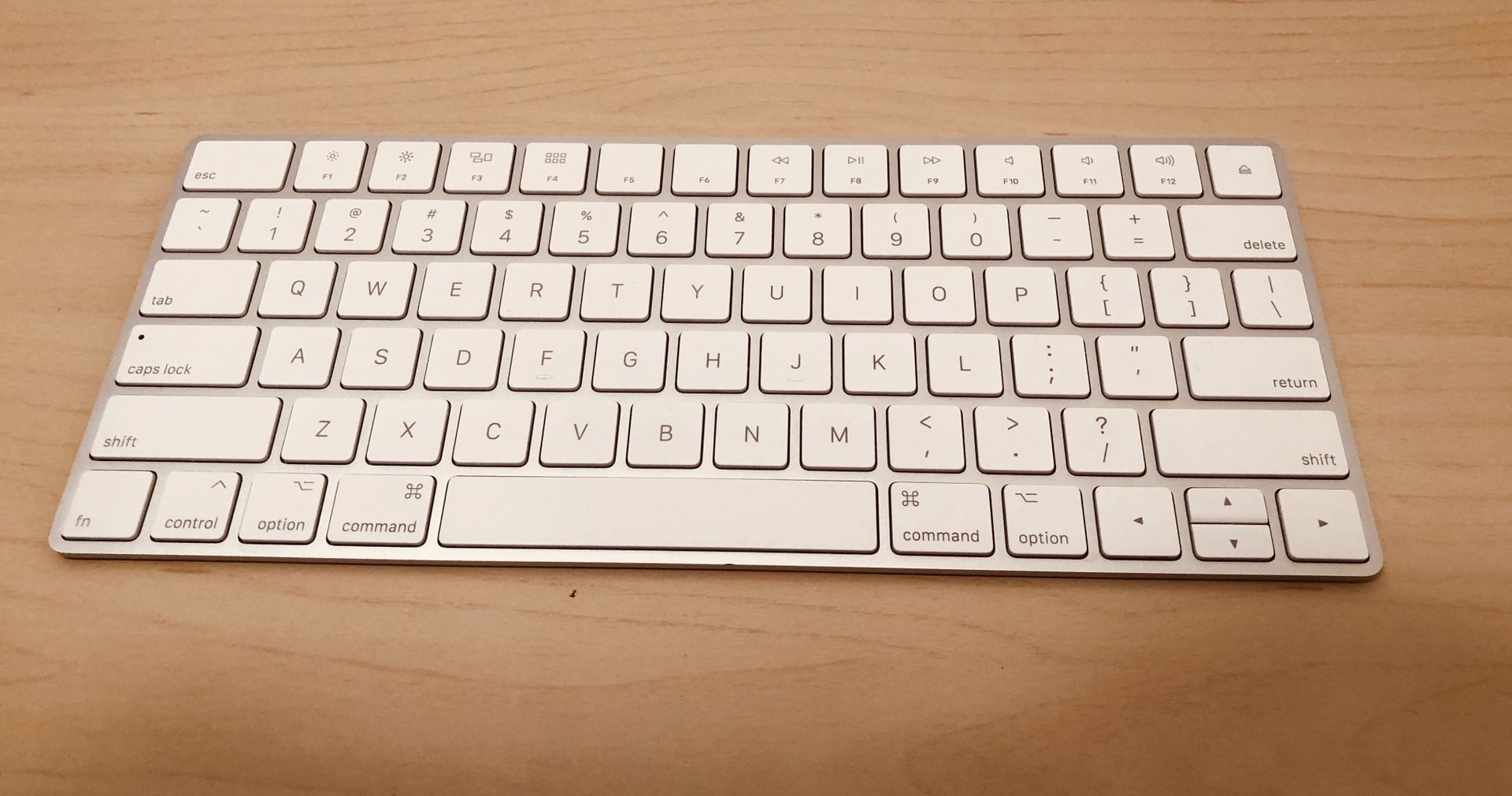 Apple Magic Keyboard 2