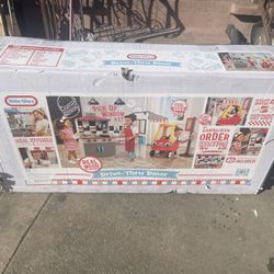 Drive Thru Diner Kids Set 