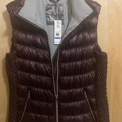 Sleeveless Jacket Size XL Brand New 