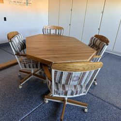 Kitchen Table With 4 Chairs 