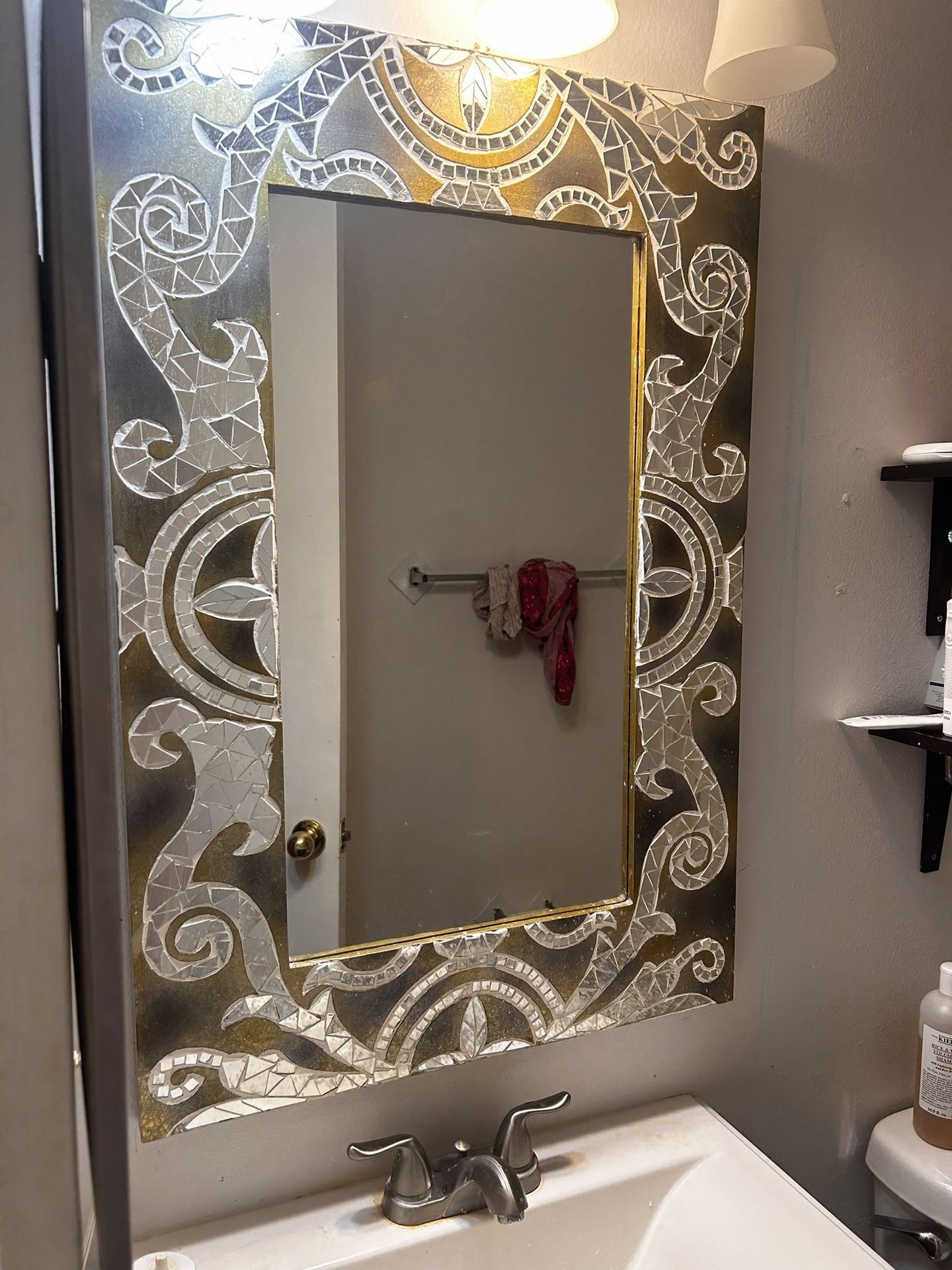Wall Art And mirror Set $50