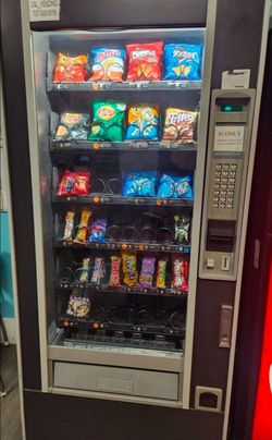 SODA AND SNACK MACHINE FOR SALE (LOCATION INCLUDED)