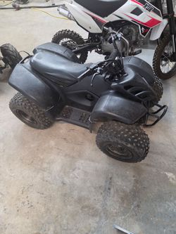 Suzuki LT 50