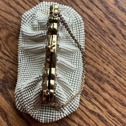 Whiting & Davis Co VTG 1940–50S Shimmering Gold Mesh Clutch Evening Bag Purse Antique